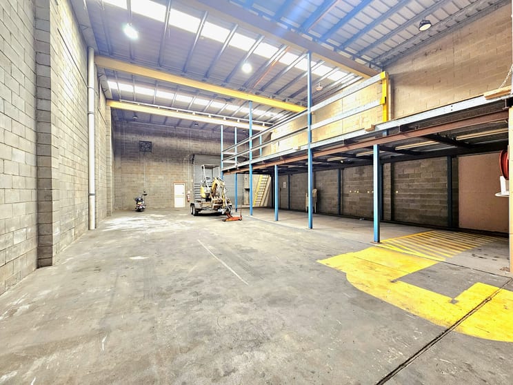 Click to view all images 1/20 Artisan Road Seven Hills NSW 2147 - Image 1