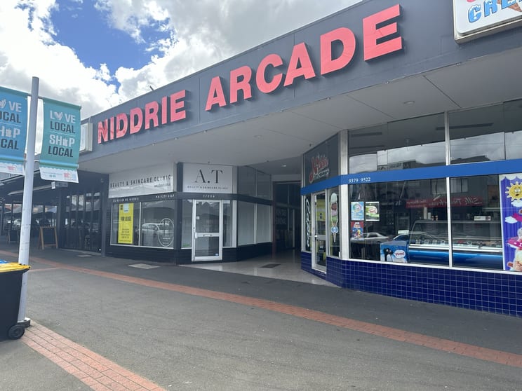 Click to view all images 5b & 5c/334 Keilor Road Niddrie VIC 3042 - Image 3