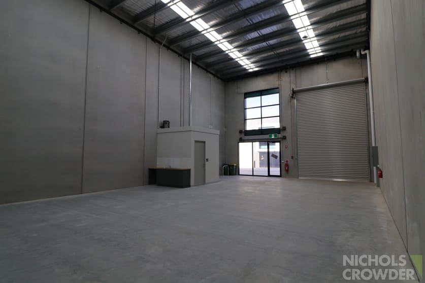Click to view all images 5/1855 Frankston Flinders Road Hastings VIC 3915 - Image 3