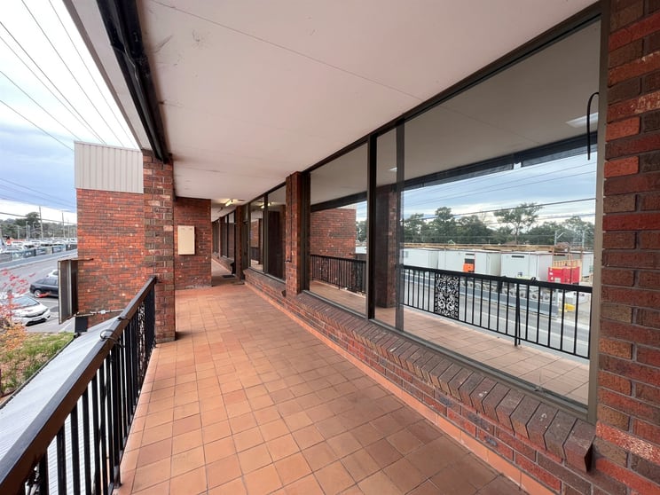 Click to view all images 5/10-14 Railway Avenue Ringwood East VIC 3135 - Image 3