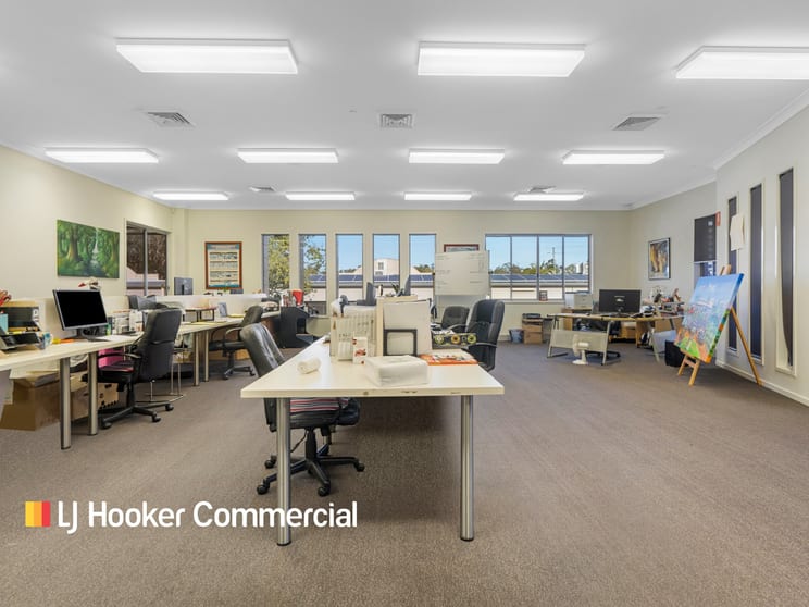 Click to view all images 1/53-55 Commercial Drive Shailer Park QLD 4128 - Image 2