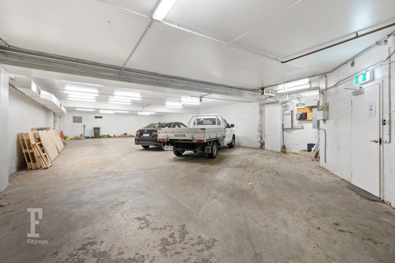 Click to view all images 270 Rosslyn Street West Melbourne VIC 3003 - Image 2