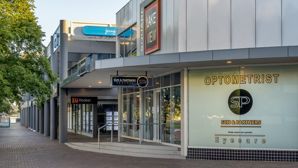 Click to view all images Ground Floor Unit 1/21 Benjamin Way Belconnen ACT 2617 - Image 1