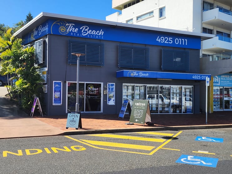 Click to view all images Shop 10/9-11 Normanby Street Yeppoon QLD 4703 - Image 1