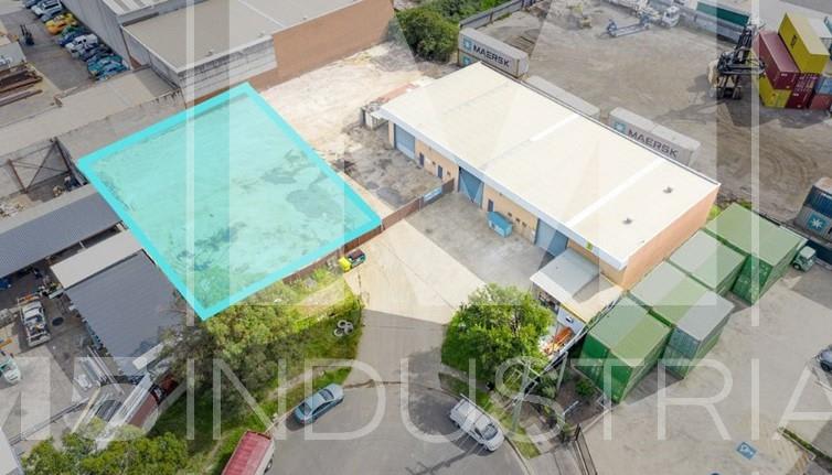 Click to view all images Yard/6 Pat Devlin Close Chipping Norton NSW 2170 - Image 1