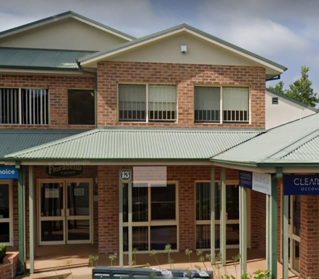 Click to view all images 2/13 Hope Street Blaxland NSW 2774 - Image 2