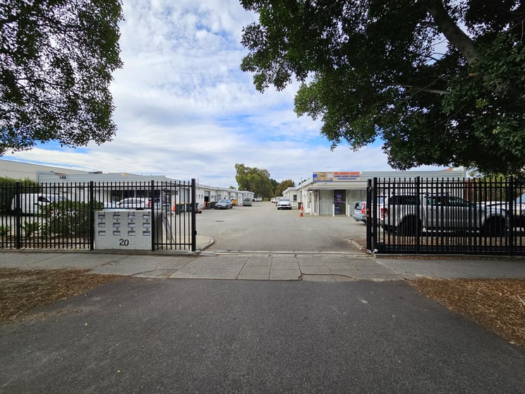 Click to view all images 7/20 Milford Street East Victoria Park WA 6101 - Image 2