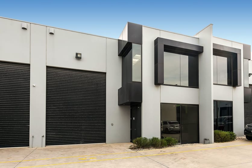 Click to view all images 10/105 Cochranes Road Moorabbin VIC 3189 - Image 2