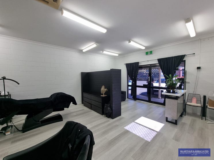 Click to view all images Berserker QLD 4701 - Image 2