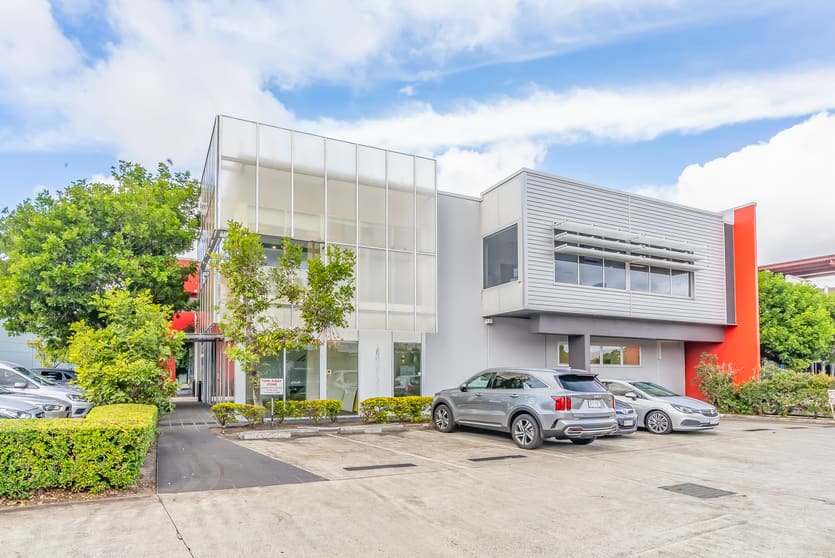 Click to view all images Unit 8/8 Navigator Place Hendra QLD 4011 - Image 1