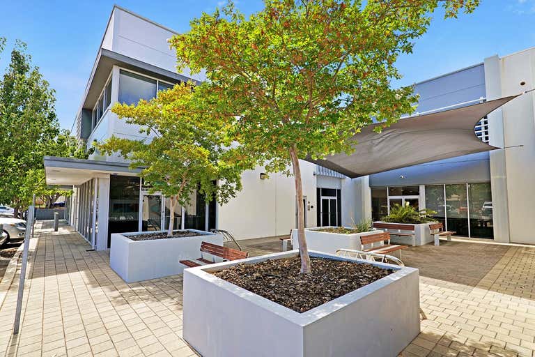Click to view all images 17/12 Cowcher Place Belmont WA 6104 - Image 2