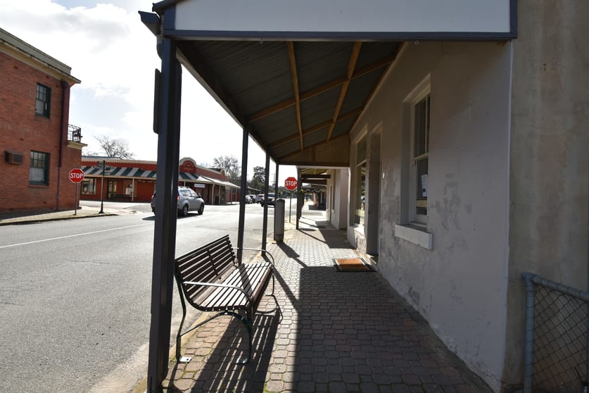 Click to view all images 32 Main Street Chiltern VIC 3683 - Image 2