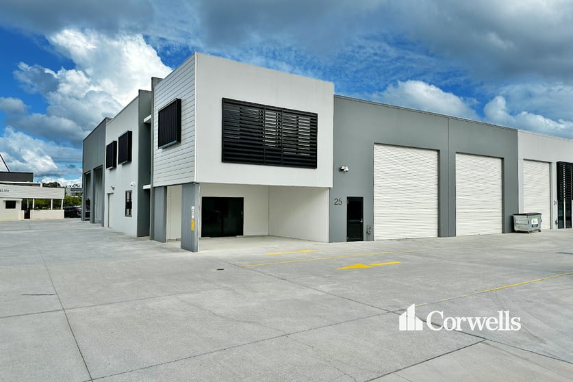 Click to view all images 25/8 Distribution Court Arundel QLD 4214 - Image 1