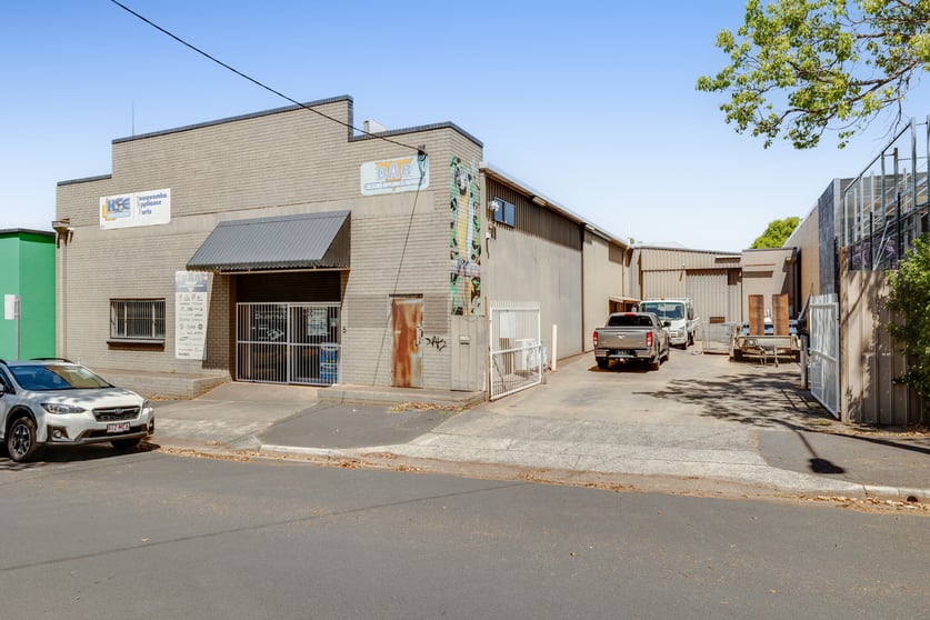 Click to view all images 6 Taylor Street Toowoomba City QLD 4350 - Image 1
