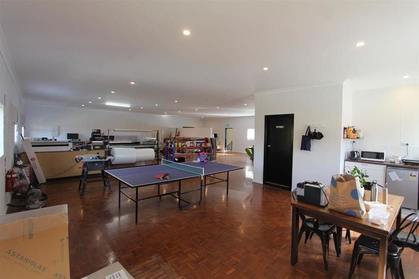 Click to view all images 1/43 Regent Street Kogarah NSW 2217 - Image 2