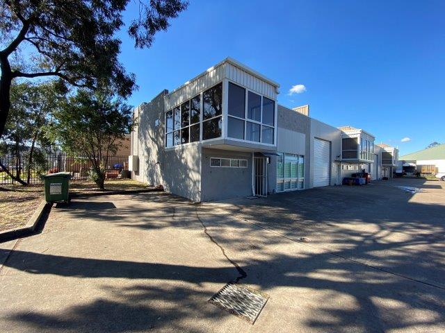 Click to view all images 1/10 Helles Avenue Moorebank NSW 2170 - Image 2