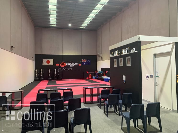 Click to view all images Factory 15/2-22 Kirkham Road West Keysborough VIC 3173 - Image 3