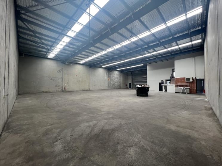 Click to view all images Unit 2/33 Heathcote Road Moorebank NSW 2170 - Image 3