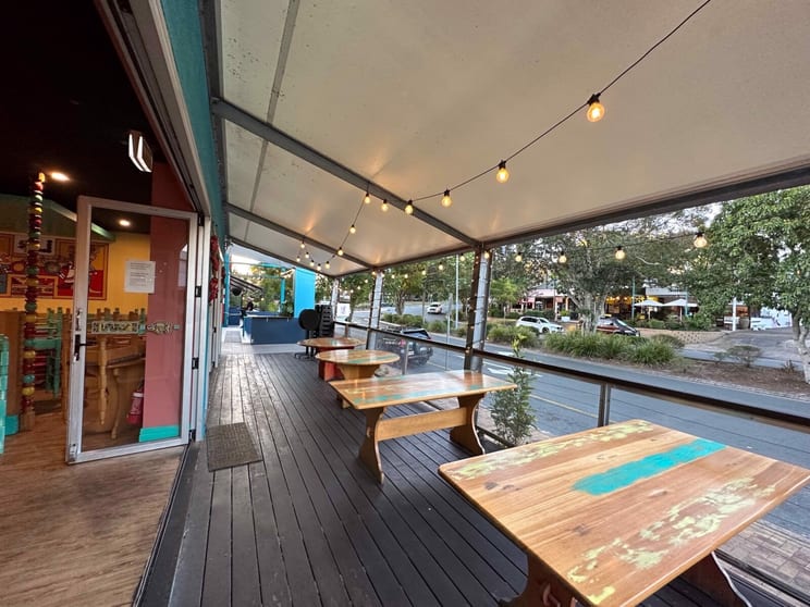 Click to view all images 8a/81 Noosa Drive Noosa Heads QLD 4567 - Image 2