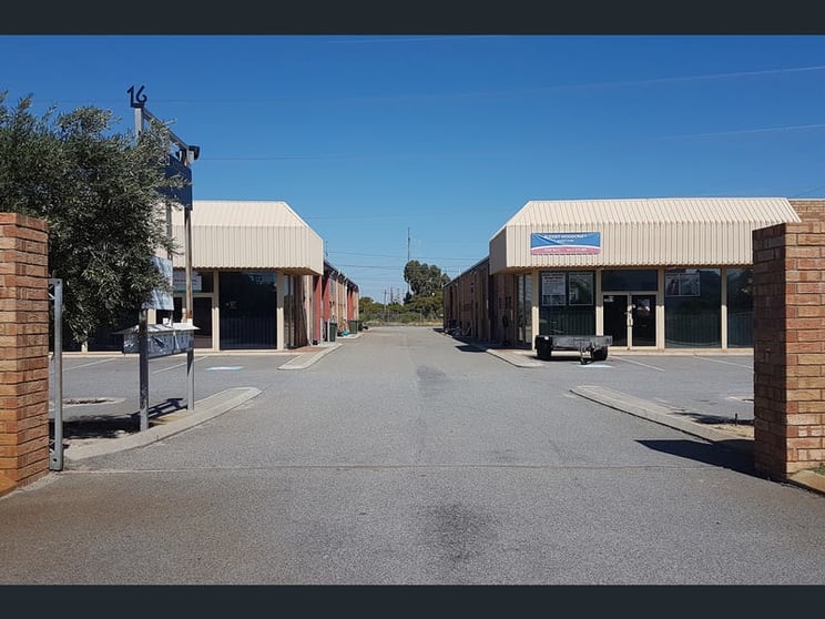 Click to view all images 6/16 Vale Street Malaga WA 6090 - Image 1