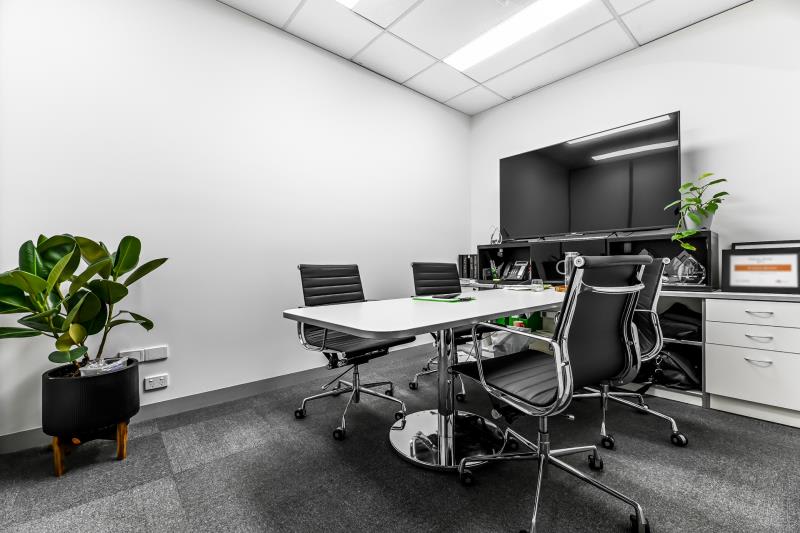 Click to view all images Suite 5/28-32 Gloucester Avenue Berwick VIC 3806 - Image 3