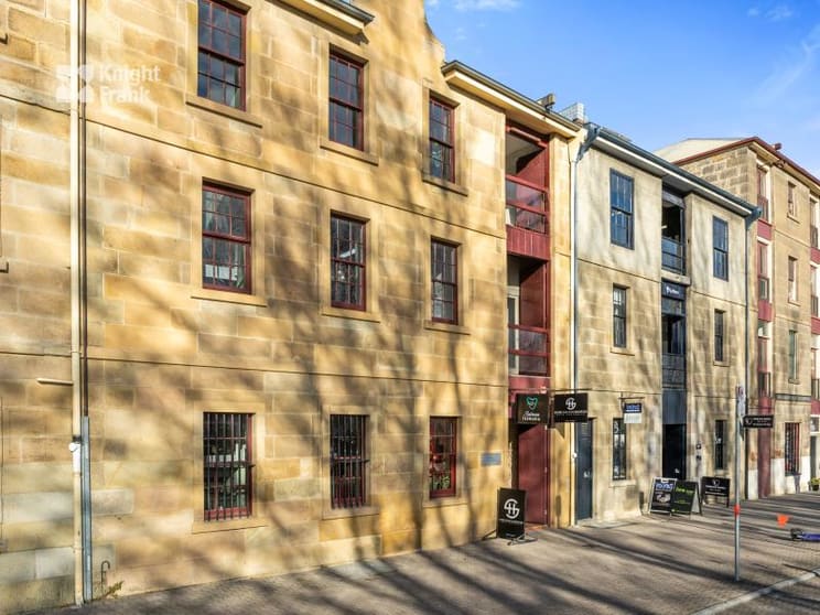 Click to view all images 83 Salamanca Place Battery Point TAS 7004 - Image 2