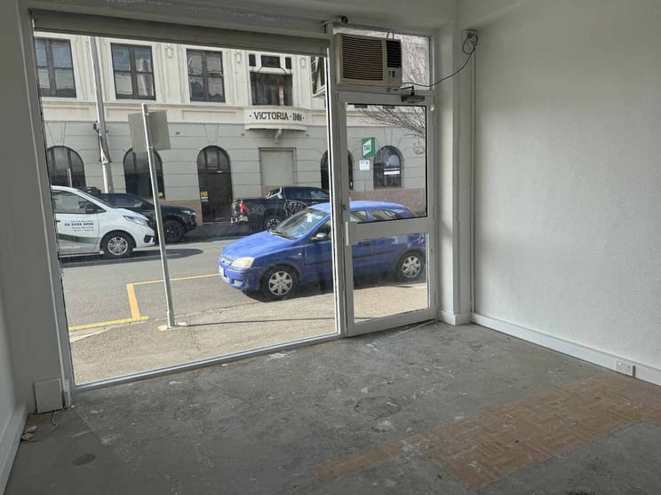 Click to view all images Shop 8/73 Douglas Parade Williamstown VIC 3016 - Image 3