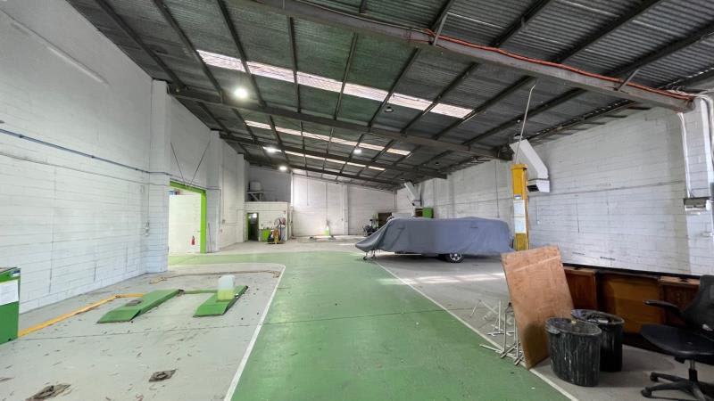 Click to view all images 23 - 25 Metropolitan Avenue Nunawading VIC 3131 - Image 1