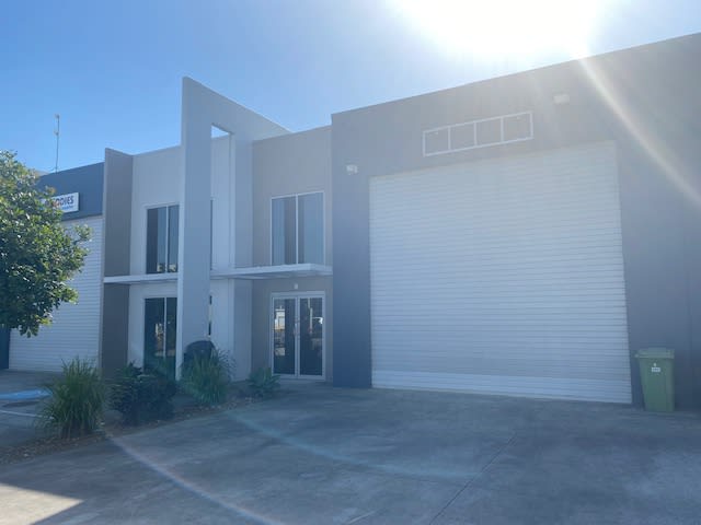 8/75 Waterway Drive Coomera QLD 4209 - Image 1