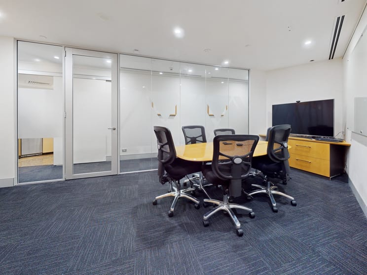 Click to view all images 907/66 Hunter Street Sydney NSW 2000 - Image 3
