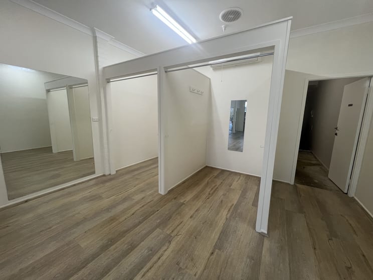 Click to view all images Shop 2, 10 Seymour Laurieton NSW 2443 - Image 3