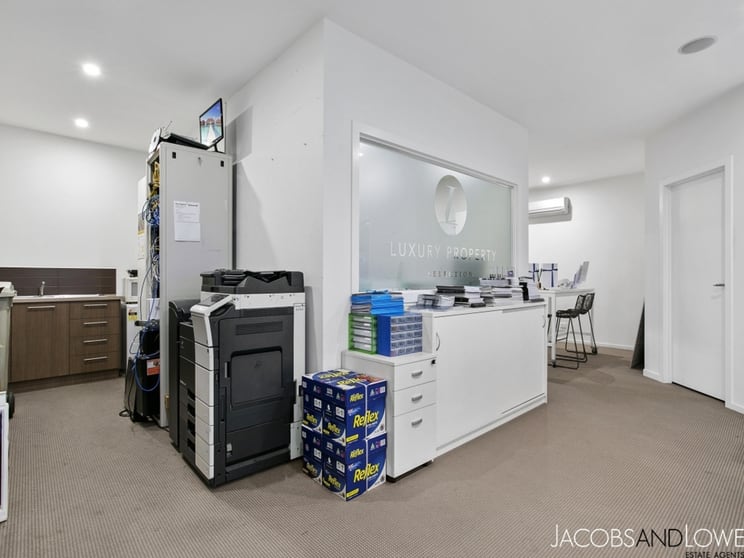 Click to view all images 11/20-22 Ranelagh Drive Mount Eliza VIC 3930 - Image 3