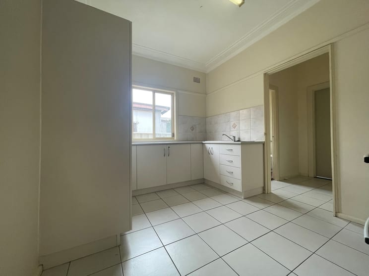 3/123 Kenny Street Wollongong NSW 2500 - Image 2