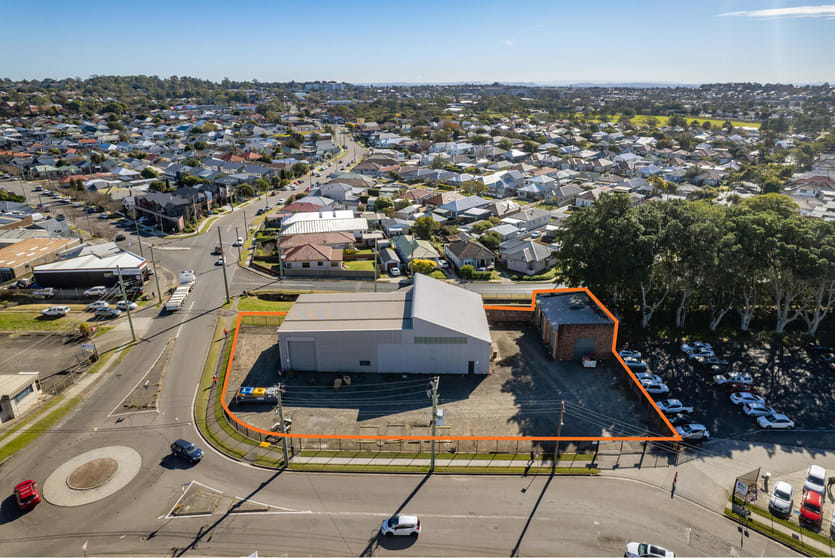 Click to view all images 60 Clyde Street Hamilton North NSW 2292 - Image 1