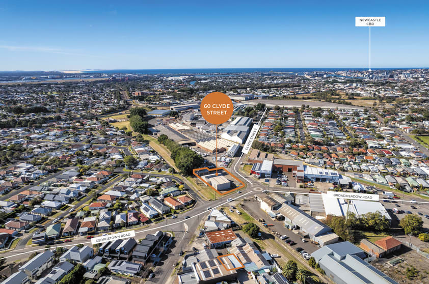 Click to view all images 60 Clyde Street Hamilton North NSW 2292 - Image 2