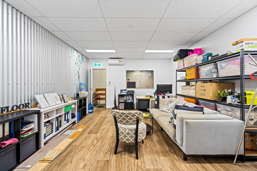 Click to view all images 4/1 Stockwell Place Archerfield QLD 4108 - Image 2