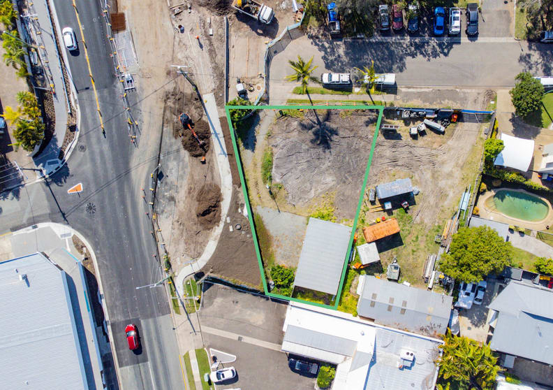 Click to view all images 97 Brisbane Road Mooloolaba QLD 4557 - Image 2