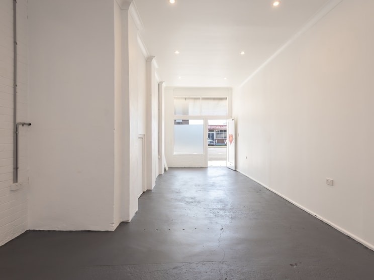 Click to view all images Shop 4/75 Conway Street Lismore NSW 2480 - Image 3