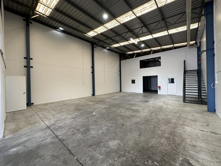 Click to view all images 49 Railway Parade Rocklea QLD 4106 - Image 2