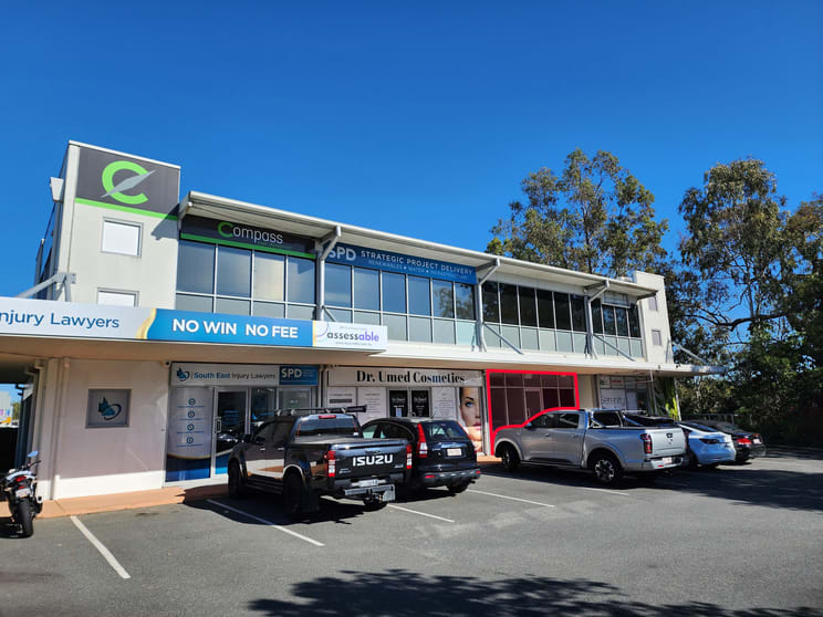 Click to view all images 331 Hope Island Road Hope Island QLD 4212 - Image 2