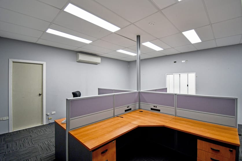 Click to view all images 15/4 Birmingham Avenue Villawood NSW 2163 - Image 2