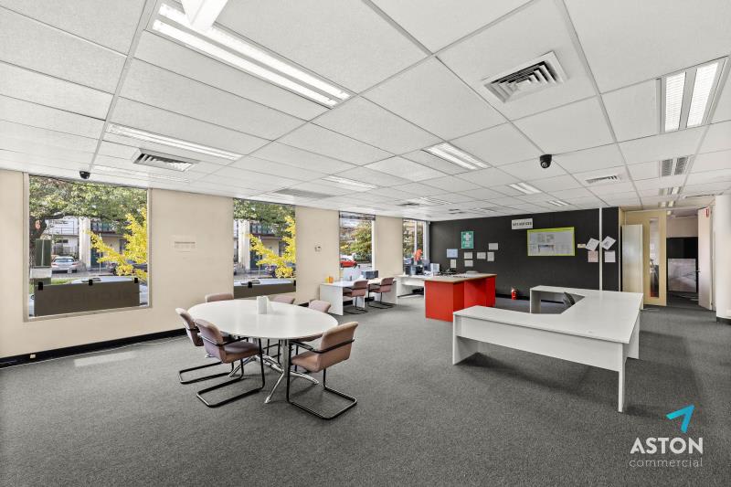 Click to view all images 2/221 Drummond Street Carlton VIC 3053 - Image 3