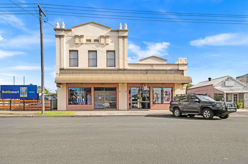 2/35 Barber Street Gunnedah NSW 2380 - Image 1