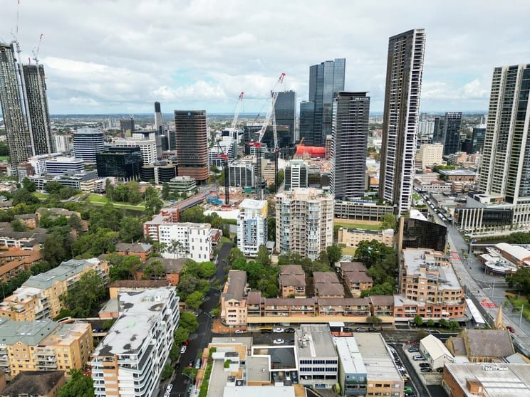 Click to view all images 12 Palmer St Parramatta NSW 2150 - Image 3