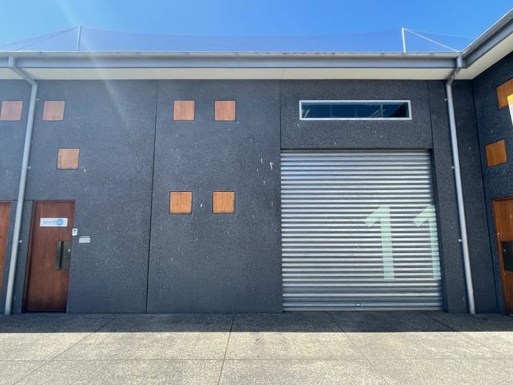 Click to view all images 11 - 3 Rocklea Drive Port Melbourne VIC 3207 - Image 1