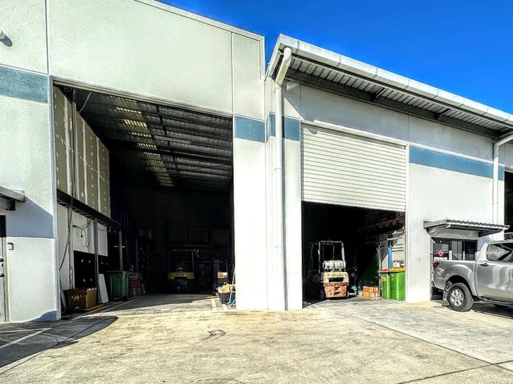 Click to view all images 55 Commerce Circuit Yatala QLD 4207 - Image 1