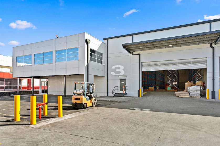 Click to view all images 3/1A Bessemer Street Blacktown NSW 2148 - Image 1