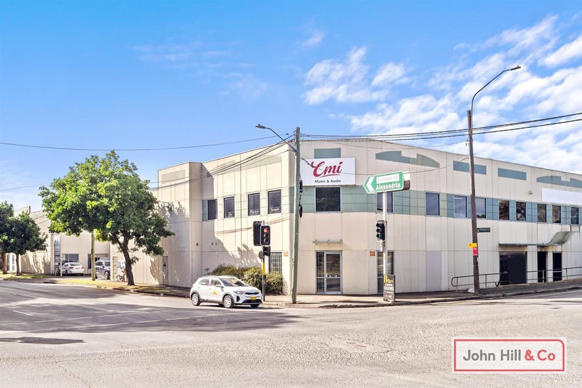 Click to view all images 1/2A Burrows Road St Peters NSW 2044 - Image 1