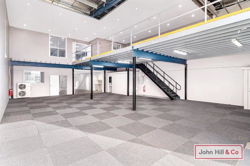 Click to view all images 1/2A Burrows Road St Peters NSW 2044 - Image 3