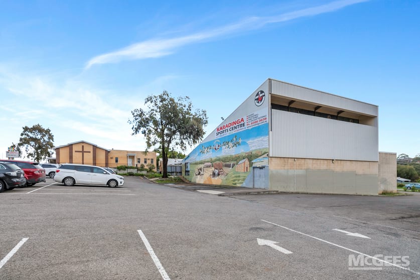 Click to view all images 576 Montague Road Modbury North SA 5092 - Image 1